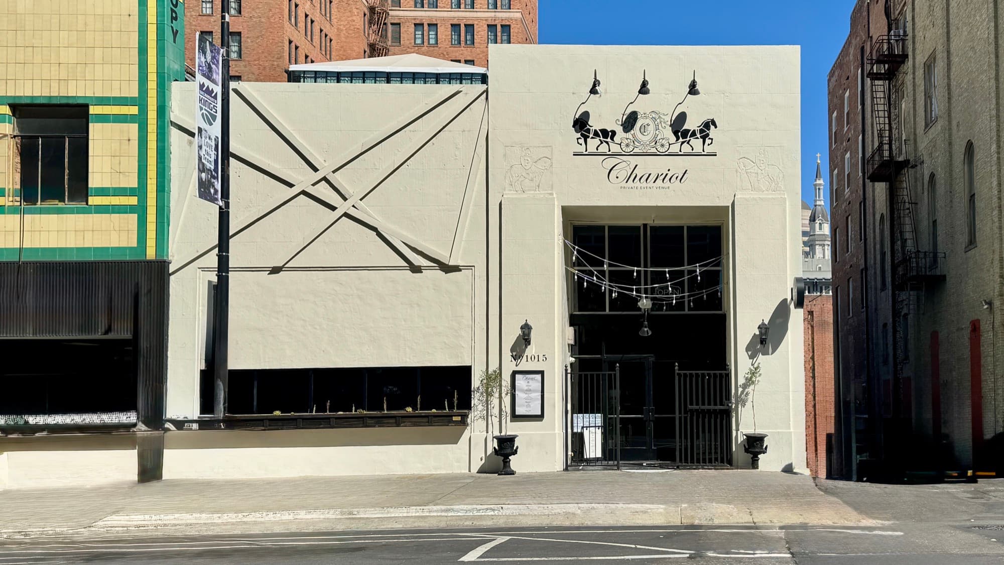 The entrance to Chariot Gathering House on 9th Street.
